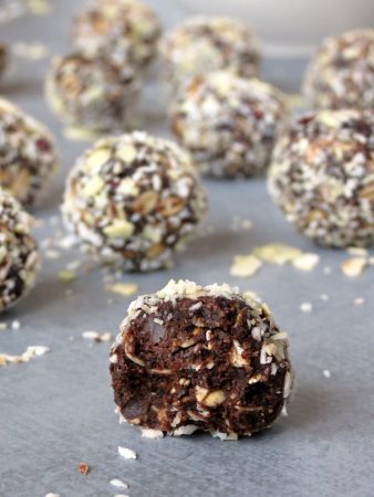 flax and chia protien ball